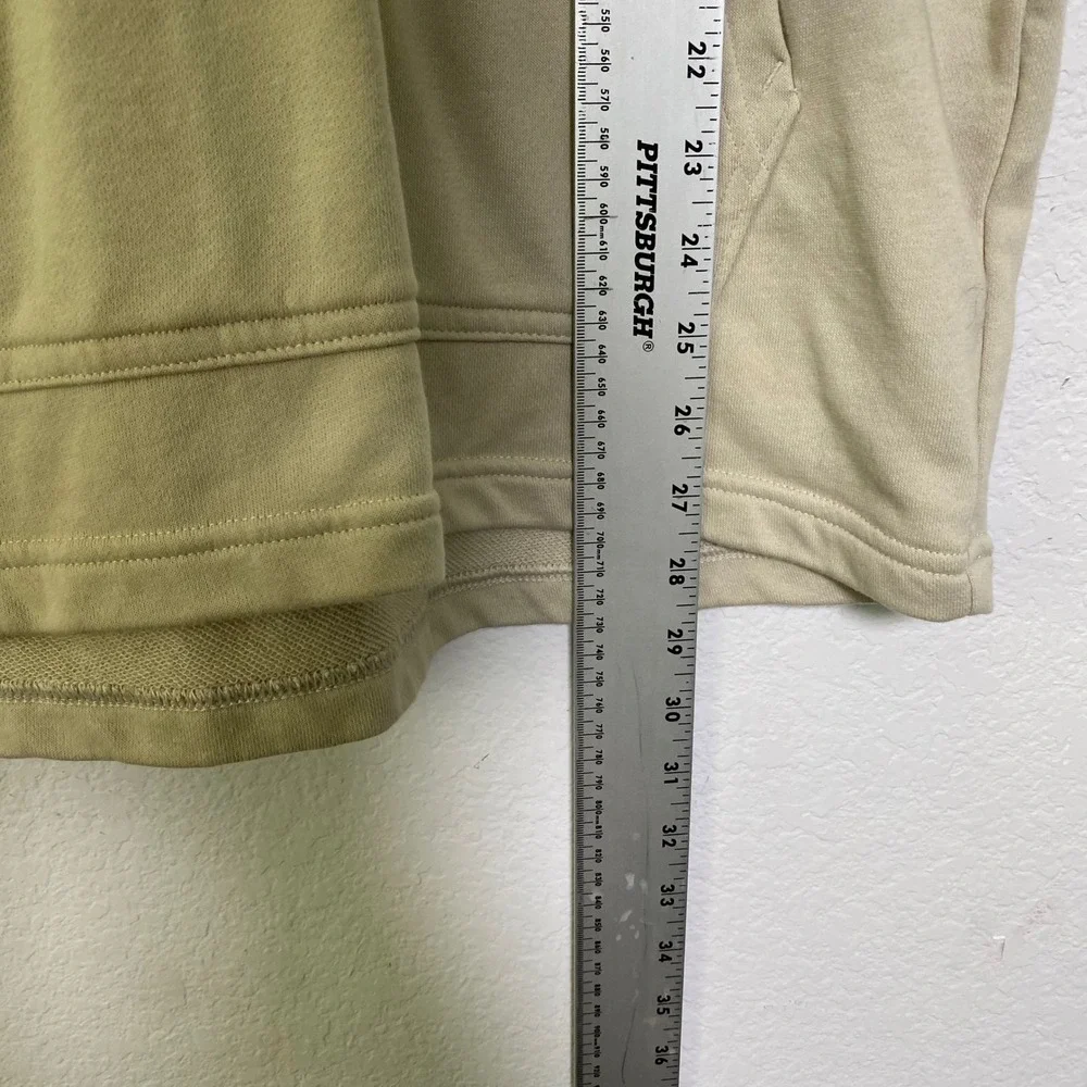 Under Armour Short Sleeve Hoodie Men Medium Beige Pullover Athleisure Streetwear